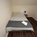 Bed & Breakfast Stayhome