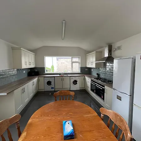 Bed & Breakfast Stayhome *